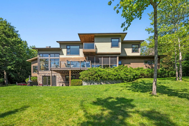 Serene Modern Lakehouse living room