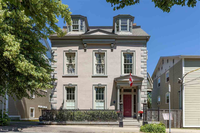 Jonathan McCully House — heritage home on Brunswick Street, Halifax